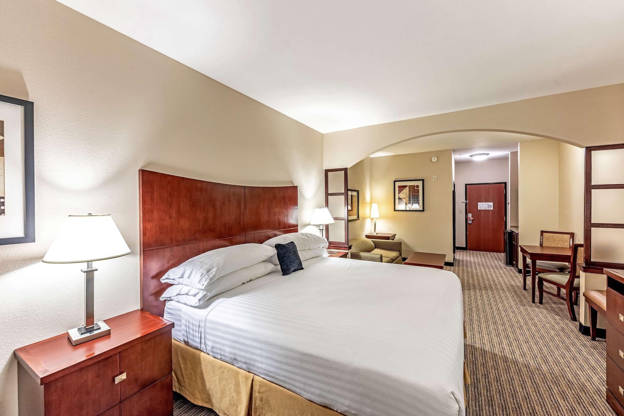Red Lion Inn & Suites Mineral Wells Exterior photo